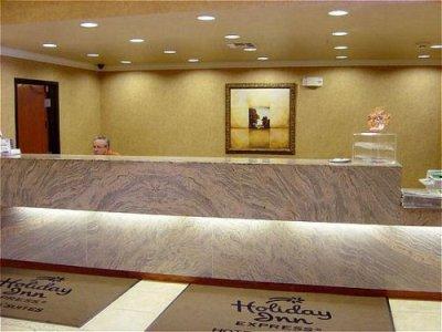 Express & Nw - Lakeline By Ihg Hotel 2*