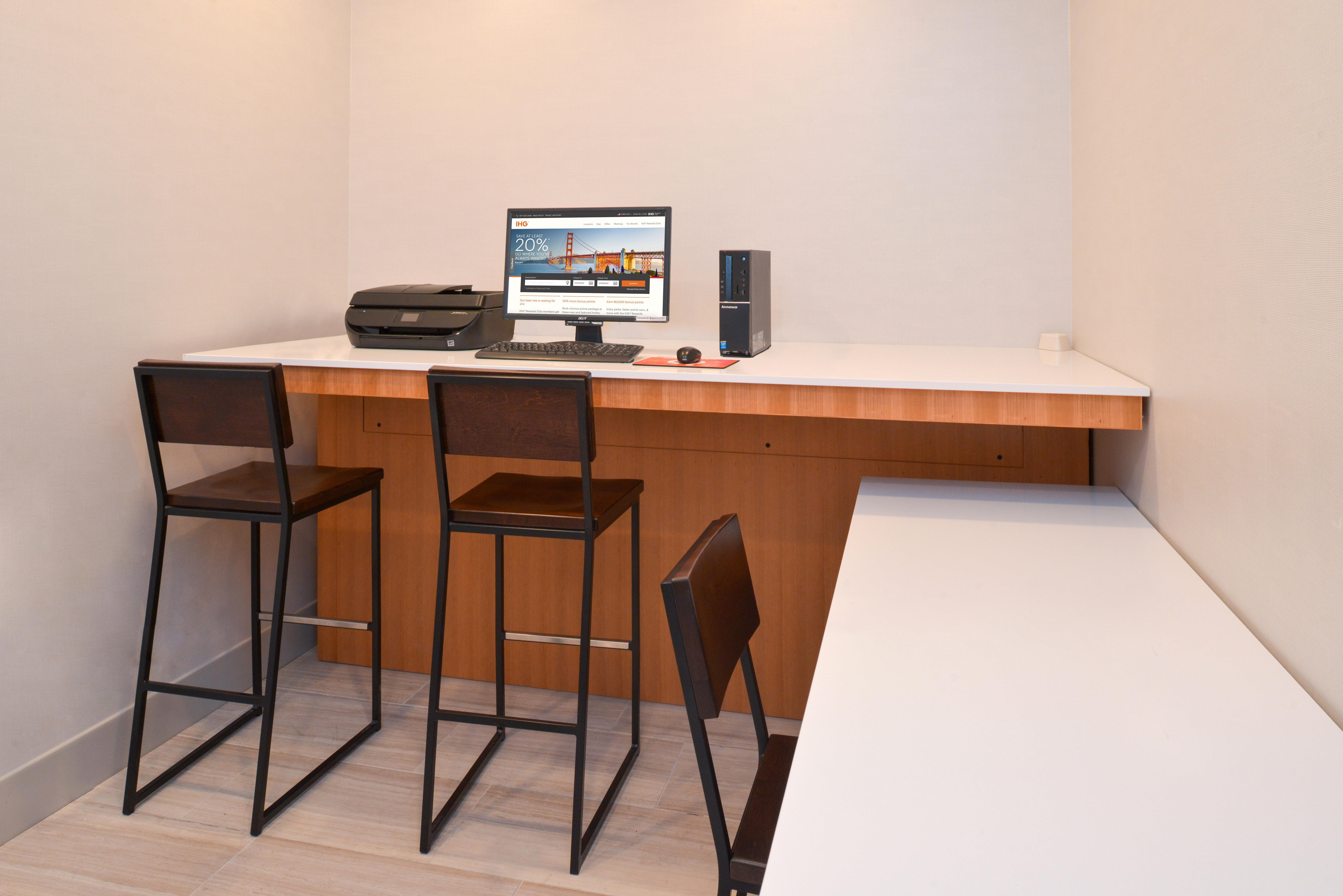 Hotel Express & Nw - Lakeline By Ihg 2*